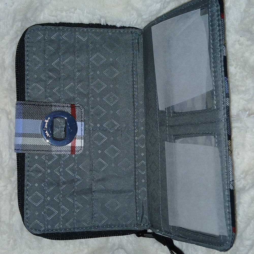 Vera Bradley Cotton Turn Lock Wallet w/RFID Protection - Picture 4 of 13